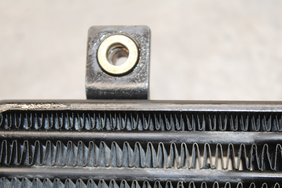 01-06 TRIUMPH TIGER 955I ENGINE MOTOR OIL COOLER  BB693