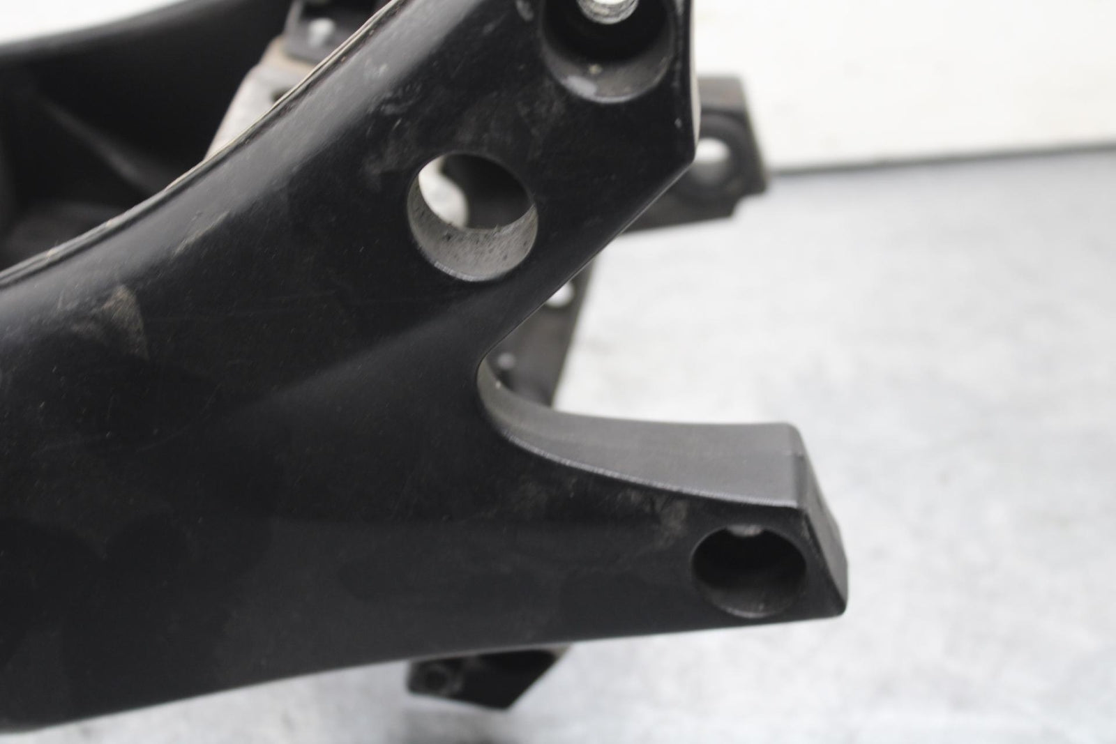 06-07 SUZUKI GSXR 600 750 FRONT SUBFRAME SUB FRAME BB98