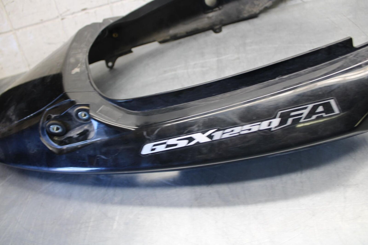 2016 Suzuki Bandit 1250S GSF1250SA ABS REAR BACK TAIL FAIRING COWL SHROUD BB509