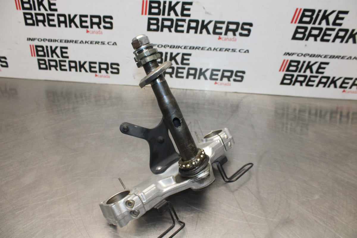 99-09 YAMAHA V STAR 1100 FRONT FORKS CLAMP LOWER TRIPLE TREE STEM BB853