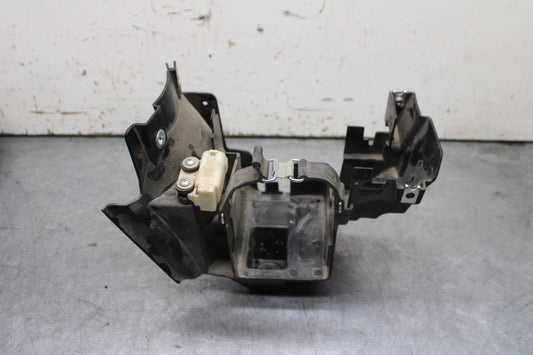 17-24 YAMAHA BOLT XVS950 BATTERY TRAY BOX HOLDER BB729