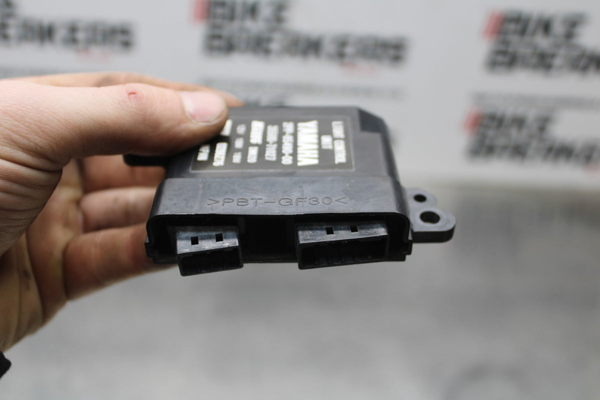 18 YAMAHA YZF R1 LIGHT ECU COMPUTER CONTROLLER UNIT ECM BB838