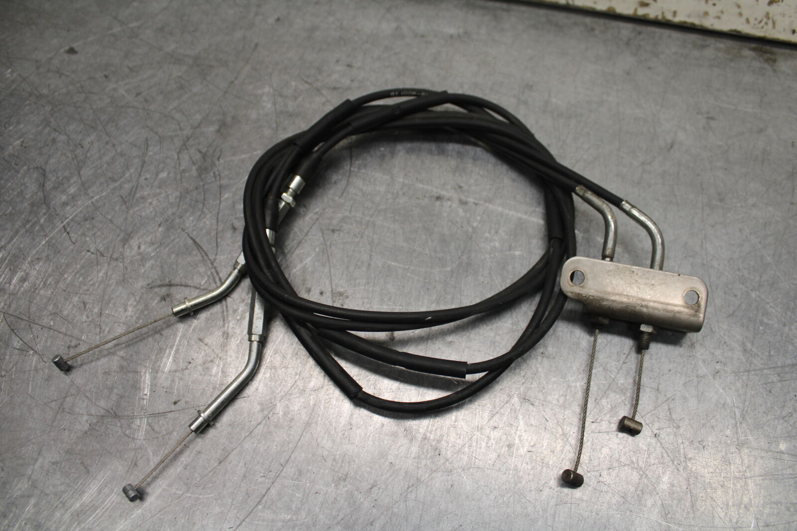 06-07 SUZUKI GSXR750 THROTTLE CABLES LINES  BB110