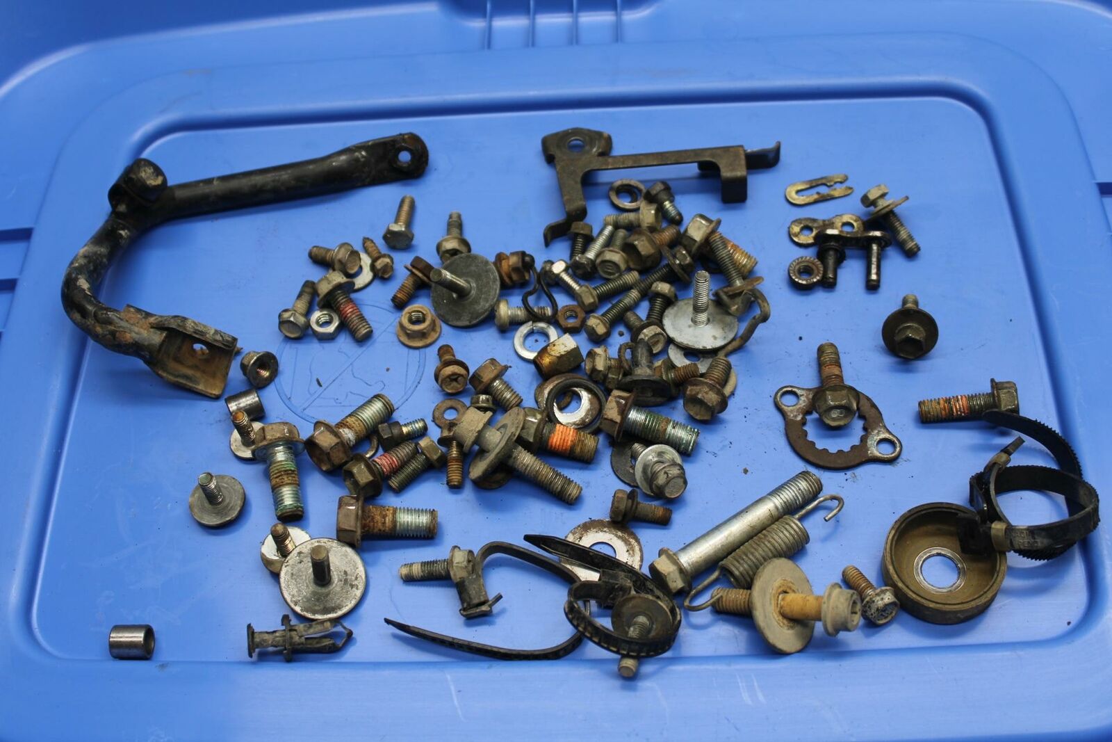 03-06 SUZUKI QUADSPORT Z400 MISCELLANEOUS BOLTS HARDWARE BRACKETS BB256