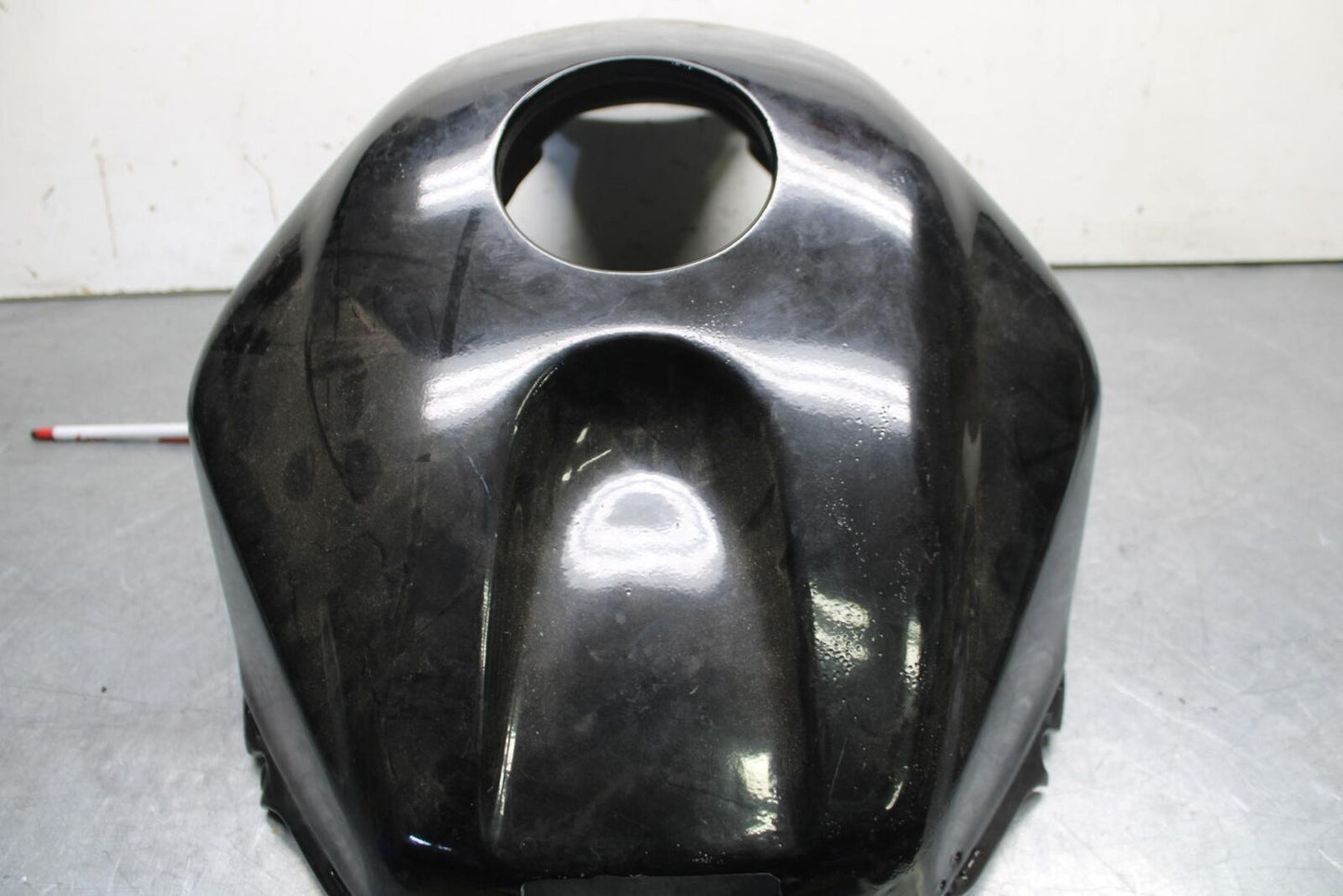 05-06 HONDA CBR600RR GAS TANK FUEL CELL COVER FAIRING COWL BB636