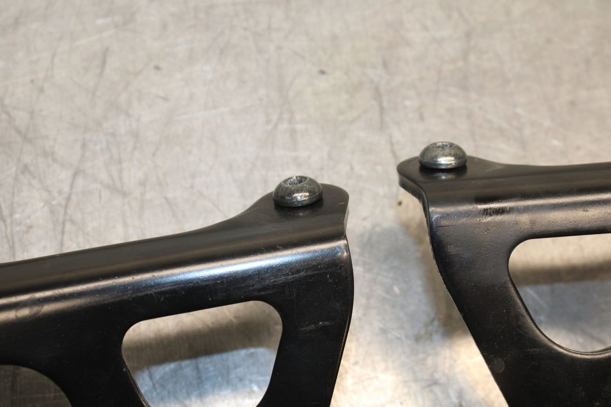 14 HONDA CTX1300A SADDLEBAG CASE MOUNTING BRACKET MOUNT BB732