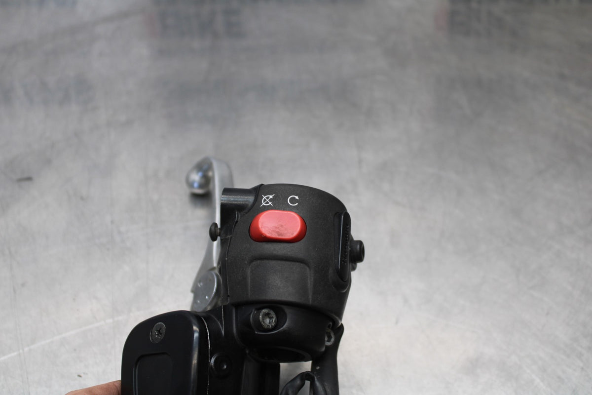 05 TRIUMPH ROCKET III FRONT BRAKE MASTER CYLINDER BB186