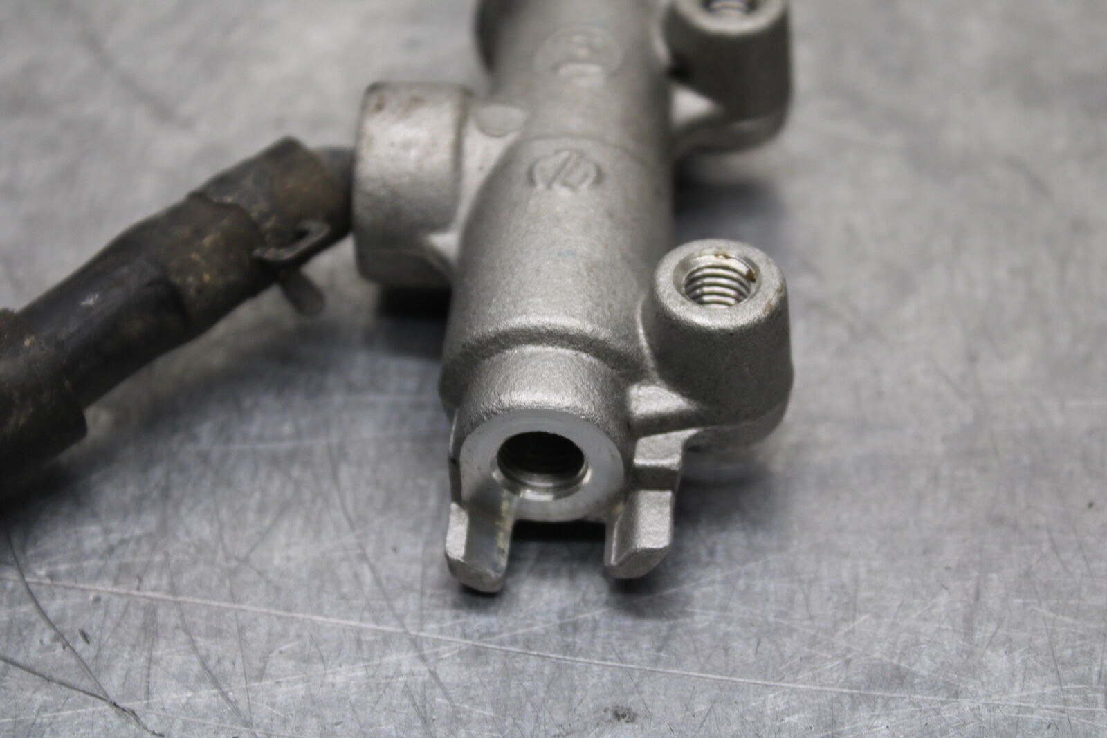 12-13 KAWASAKI Z1000 REAR BACK BRAKE MASTER CYLINDER W RESERVOIR BB743