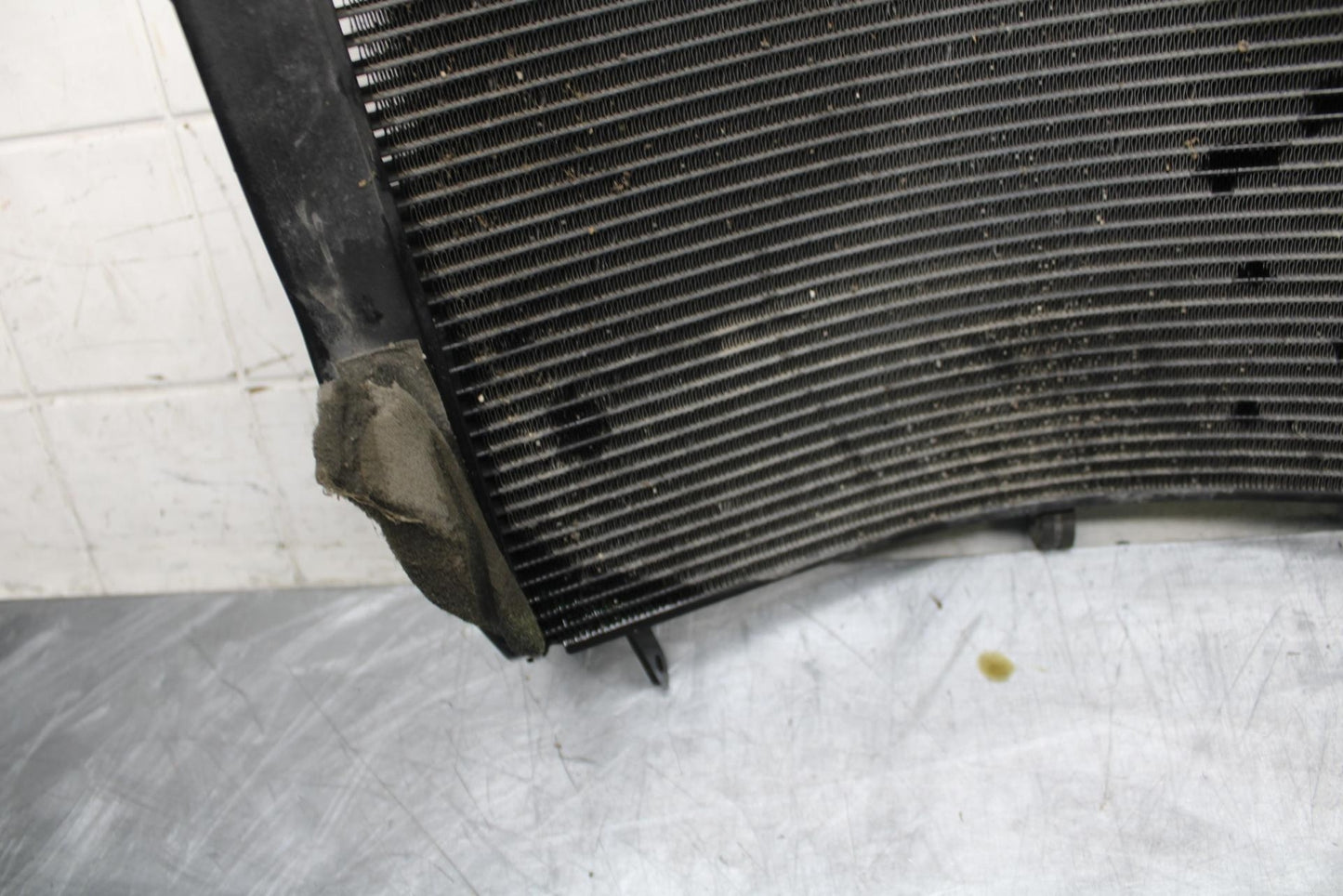 07 YAMAHA YZF R6 ENGINE RADIATOR COOLER COOLING RADIATER 2C0-12461-00-00 BB495