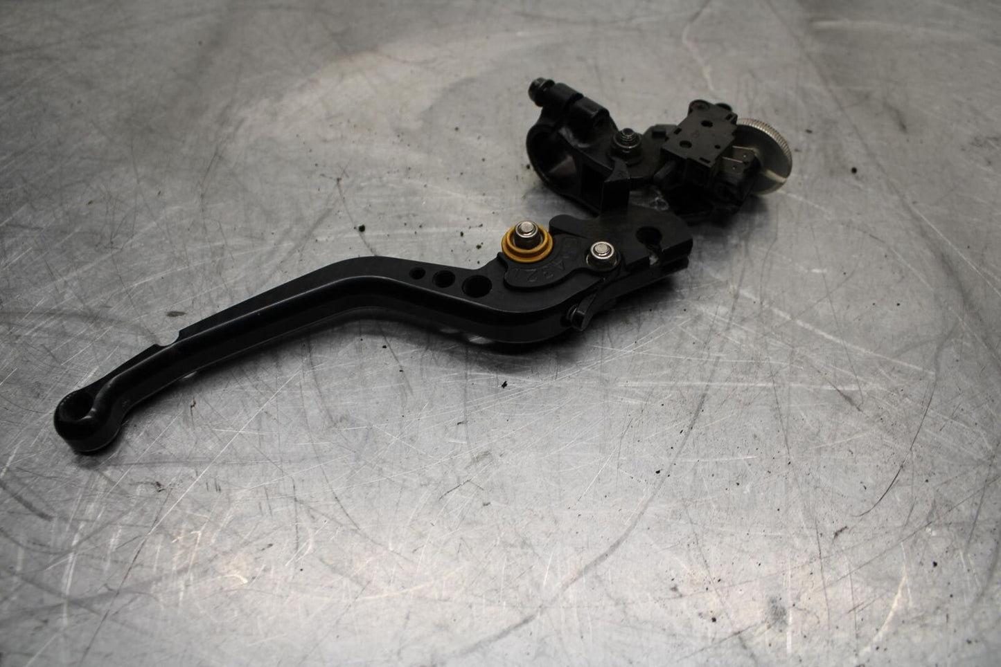 09-14 YAMAHA YZF R1 CLUTCH PERCH MOUNT WITH LEVER  BB448
