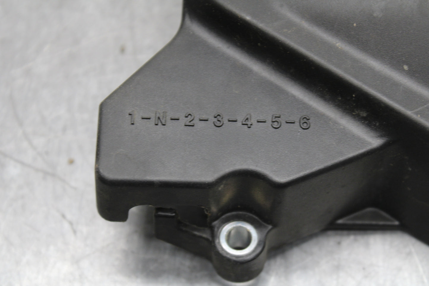 19-21 YAMAHA YZF R3 ENGINE SPROCKET COVER BB121