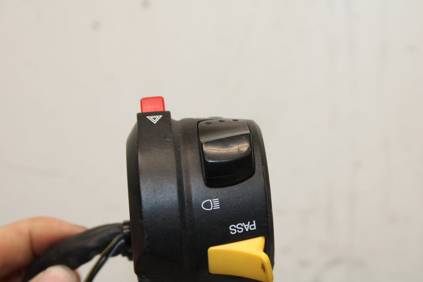 06-07 SUZUKI GSXR750 LEFT CLIP ON HANDLE HORN SIGNALS SWITCH SWITCHES BB132