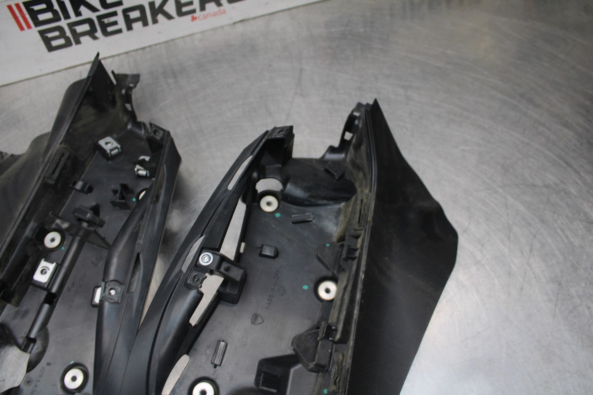 16 DUCATI 959 PANIGALE RIGHT LEFT INNER FAIRINGS COWLS PANELS TRIMS BB912