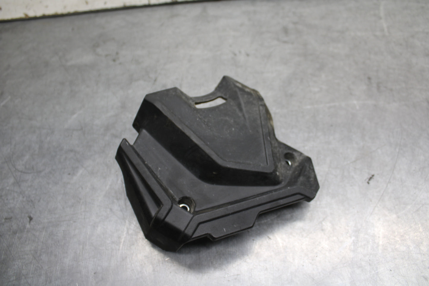 18-24 KAWASAKI NINJA 650 ENGINE SPROCKET COVER BB725