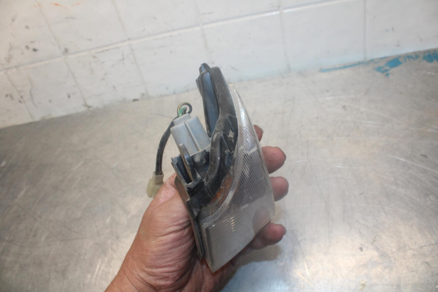 07-08 KAWASAKI NINJA ZX6R RIGHT FRONT TURN SIGNAL LIGHT INDICATOR BB456