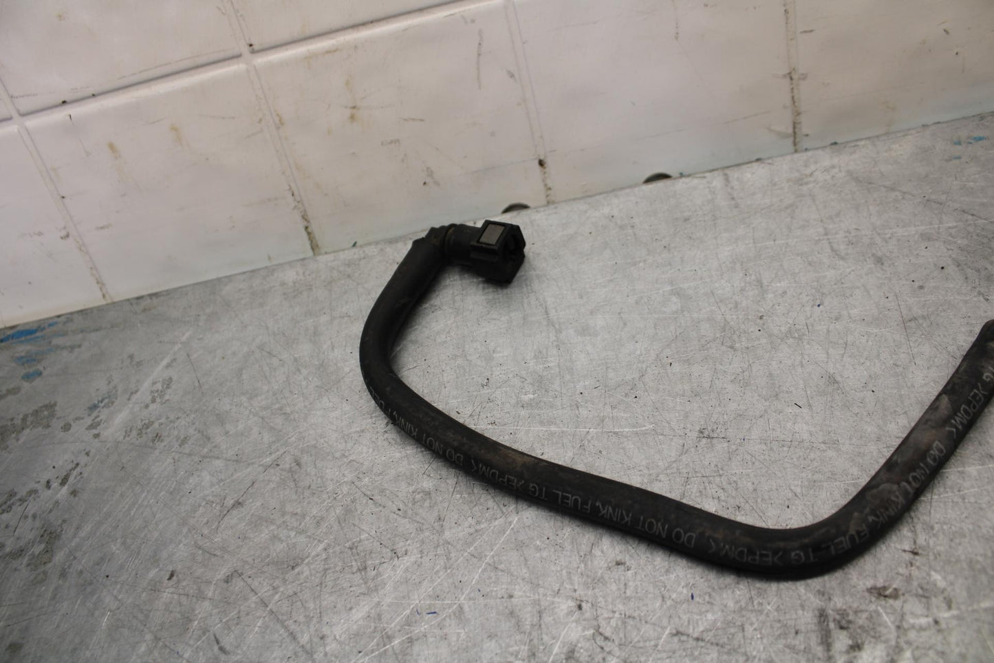 06-07 KAWASAKI NINJA ZX14R FUEL HOSE GAS LINE TUBE PIPE bb433