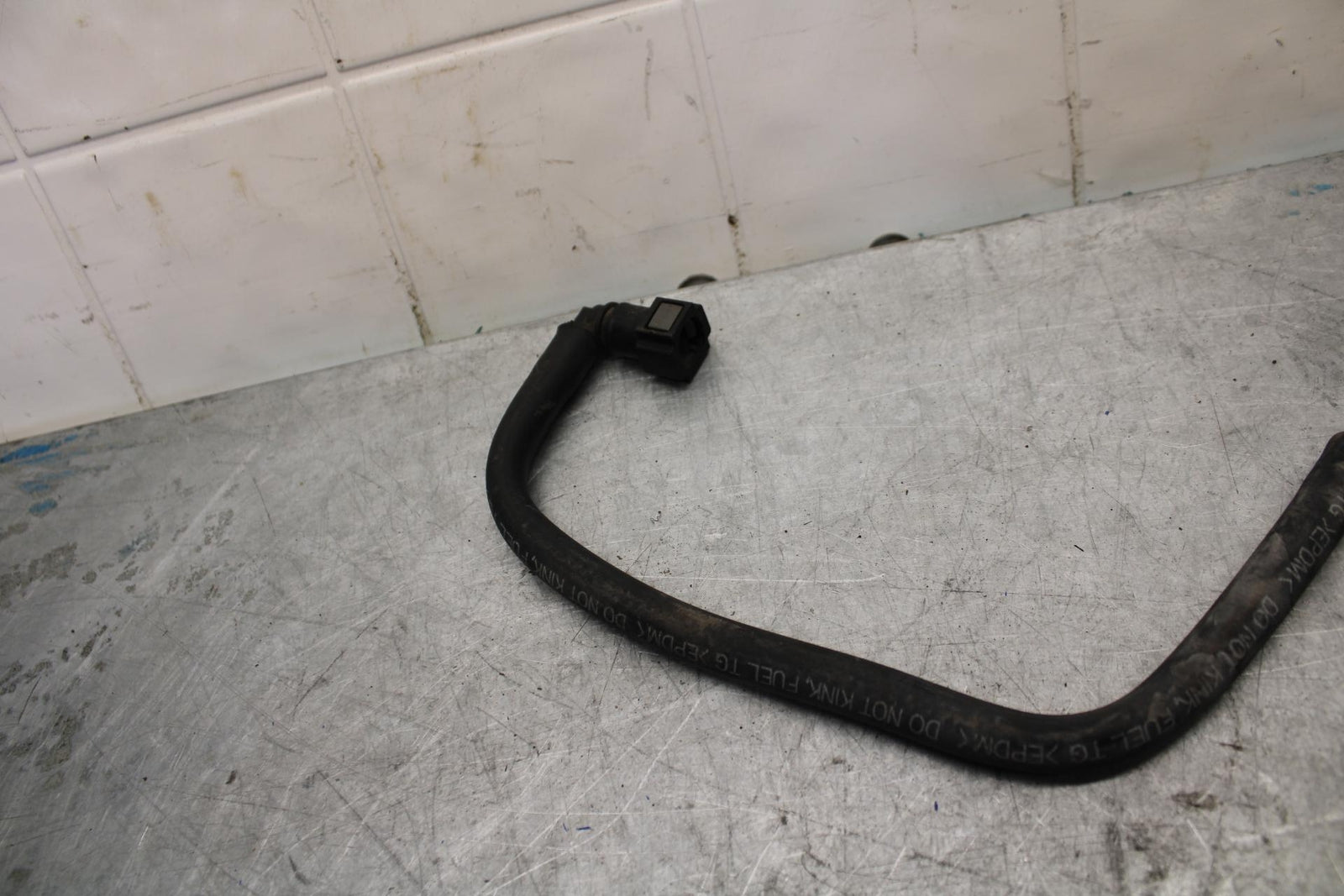 06-07 KAWASAKI NINJA ZX14R FUEL HOSE GAS LINE TUBE PIPE bb433