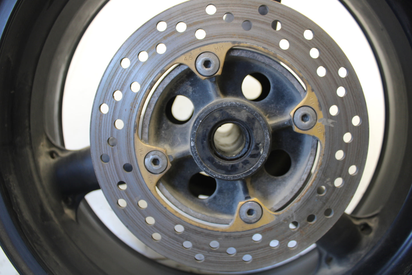 03-04 KAWASAKI NINJA ZX6R 636 REAR WHEEL BACK RIM BB85