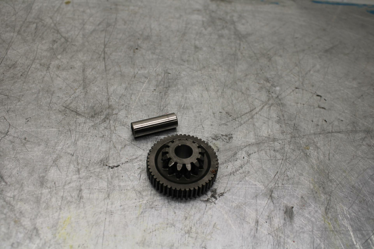 10-13 KAWASAKI Z1000 ENGINE MOTOR IDLER IDLING GEAR  BB421