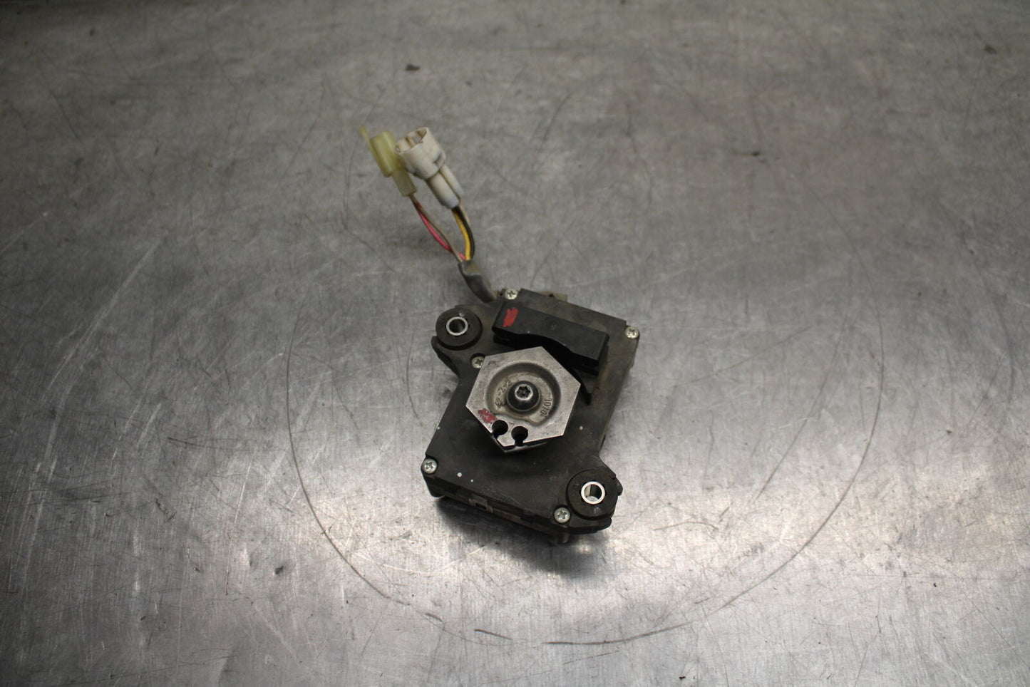 12-13 KAWASAKI Z1000 EXHAUST VALVE SERVO MOTOR BB743