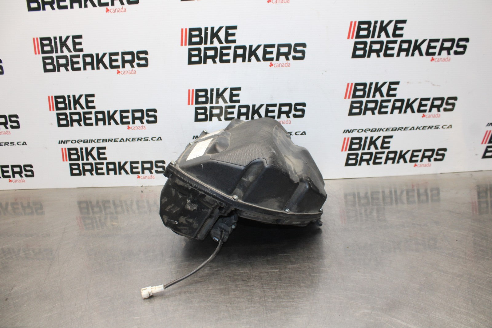 07-08 YAMAHA YZF R1 AIRBOX AIR INTAKE FILTER BOX /W STACKS BB771