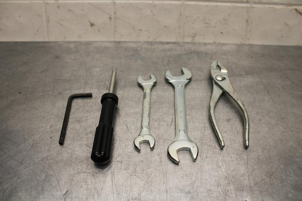 2015 Suzuki GSXR750 STOCK TOOLS OEM TOOL BAG KIT SET BB595
