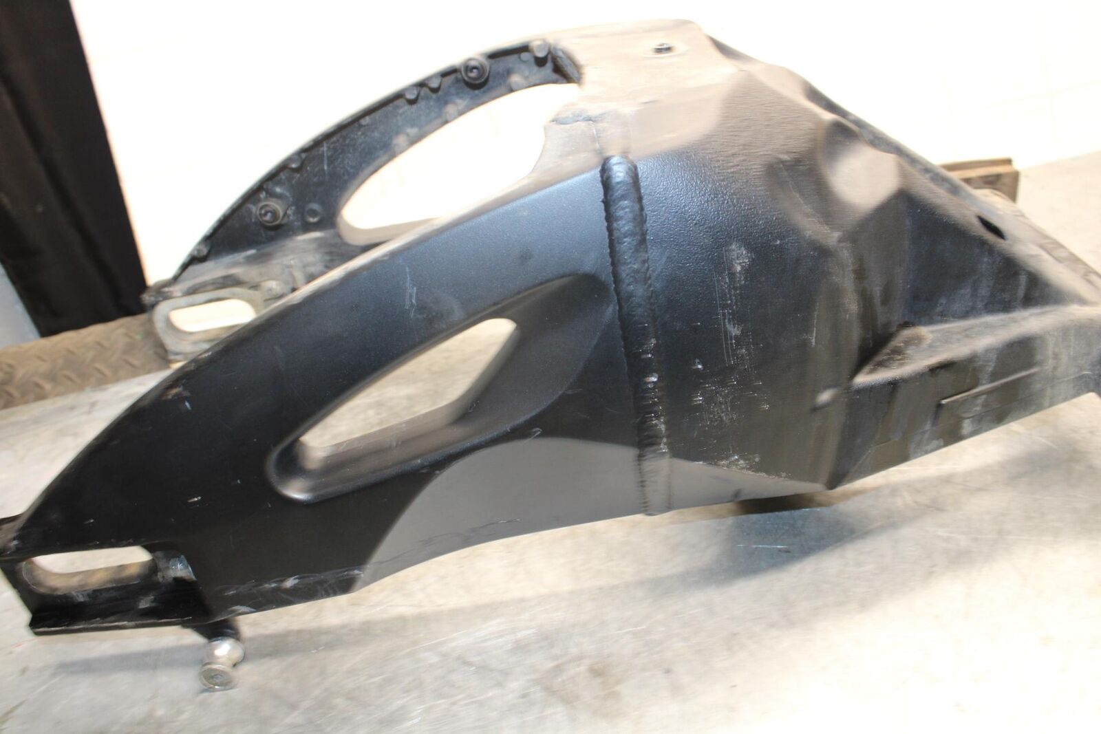 2007 Suzuki GSXR600  SWINGARM BACK SUSPENSION SWING ARM 61000-01H00-YAP BB540