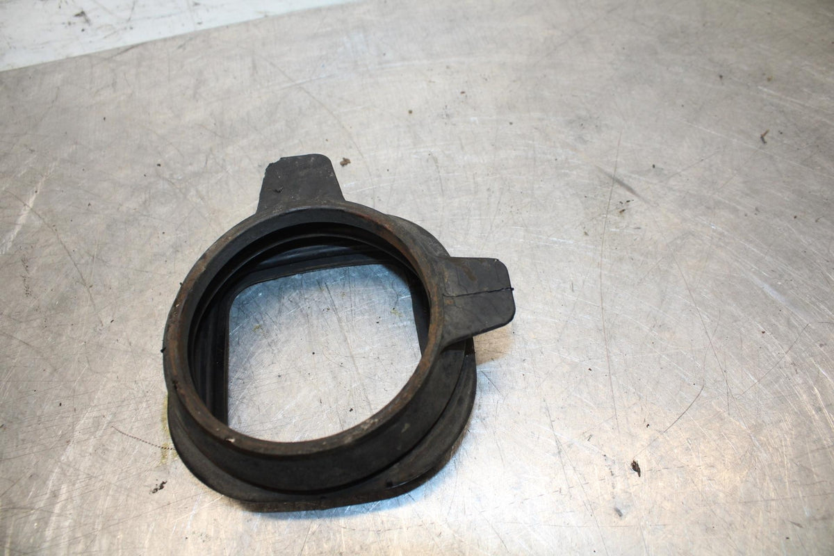 84-85 HONDA V65 SABRE DRIVE SHAFT  COVER RUBBER SEAL BB05