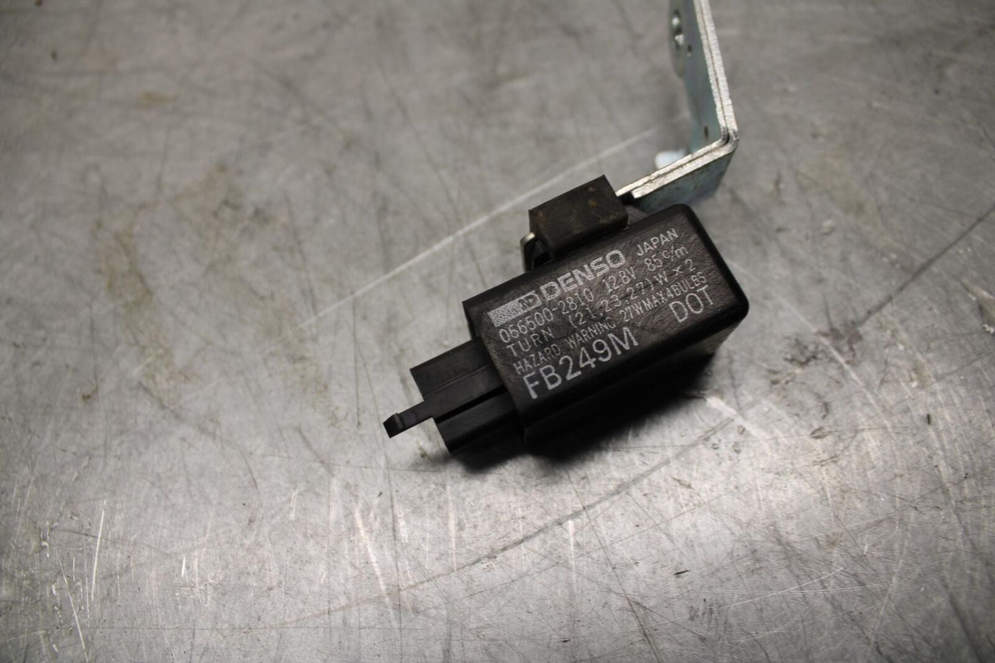 07-08 KAWASAKI CONCOURS 1400 ABS TURN SIGNAL BLINKER RELAY FLASHER SWITCH BB449