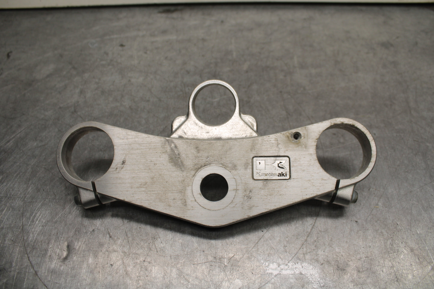 00-02 KAWASAKI NINJA ZX6R FORKS UPPER TRIPLE TREE CLAMP BB750