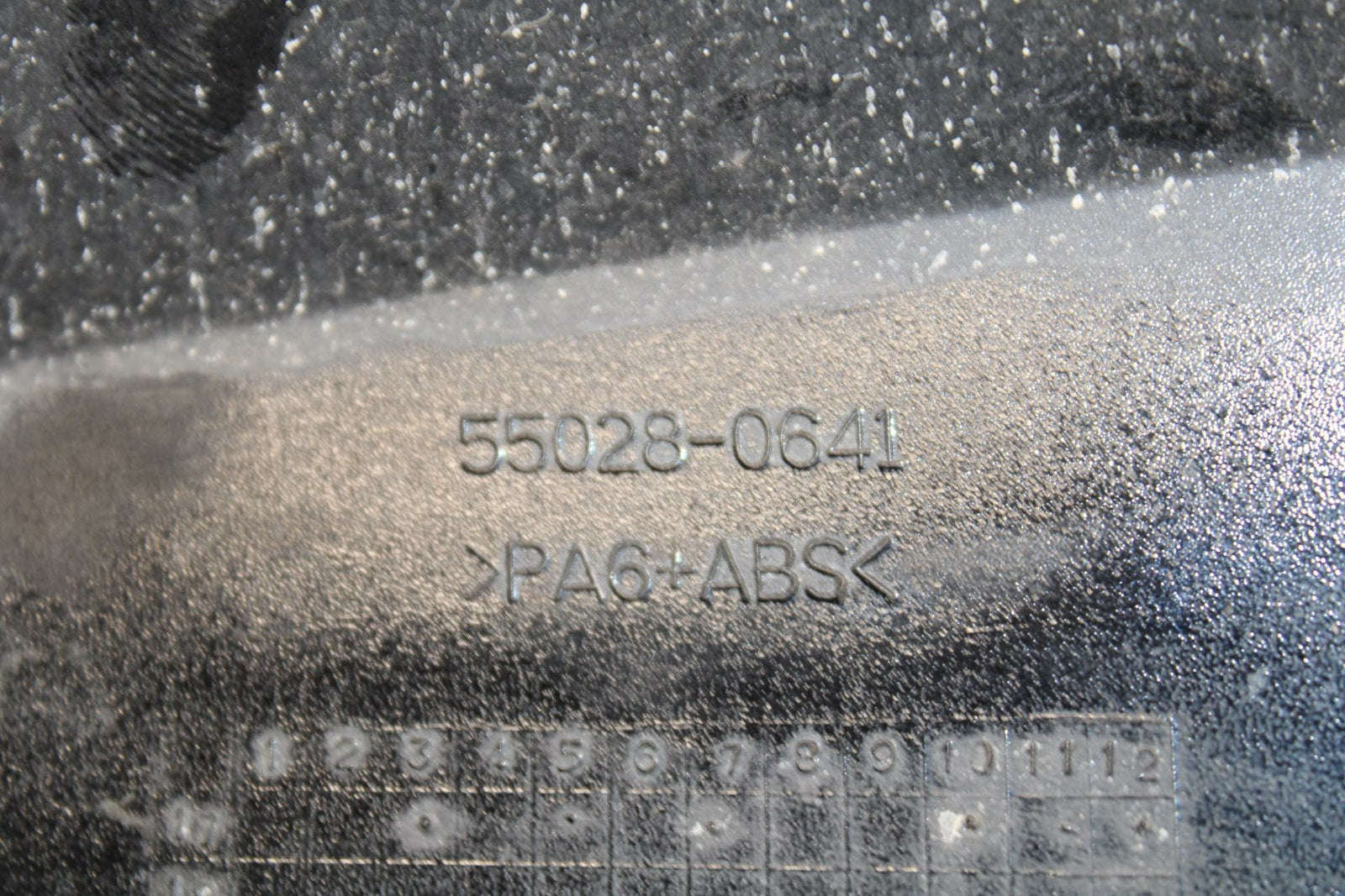 18-22 KAWASAKI NINJA 400 EX400 ABS LEFT MID UPPER SIDE FAIRING COWL BB334