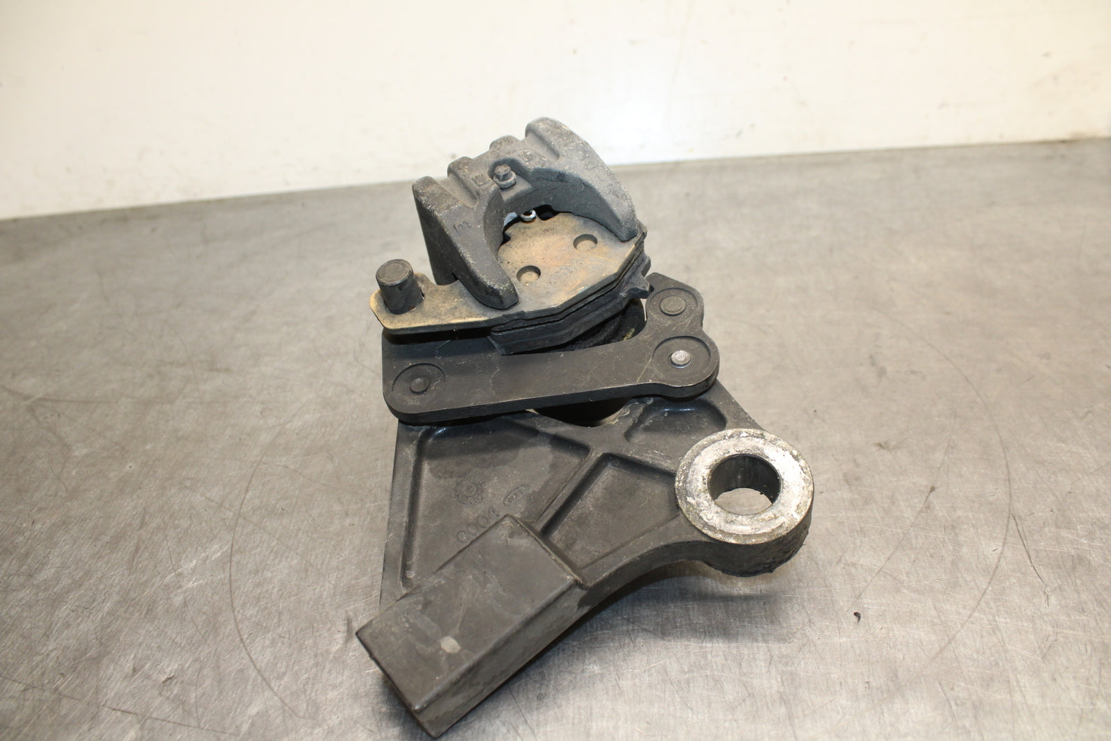 07-09 KAWASAKI VERSYS 650 REAR BACK BRAKE CALIPER W MOUNT BRACKET BB125