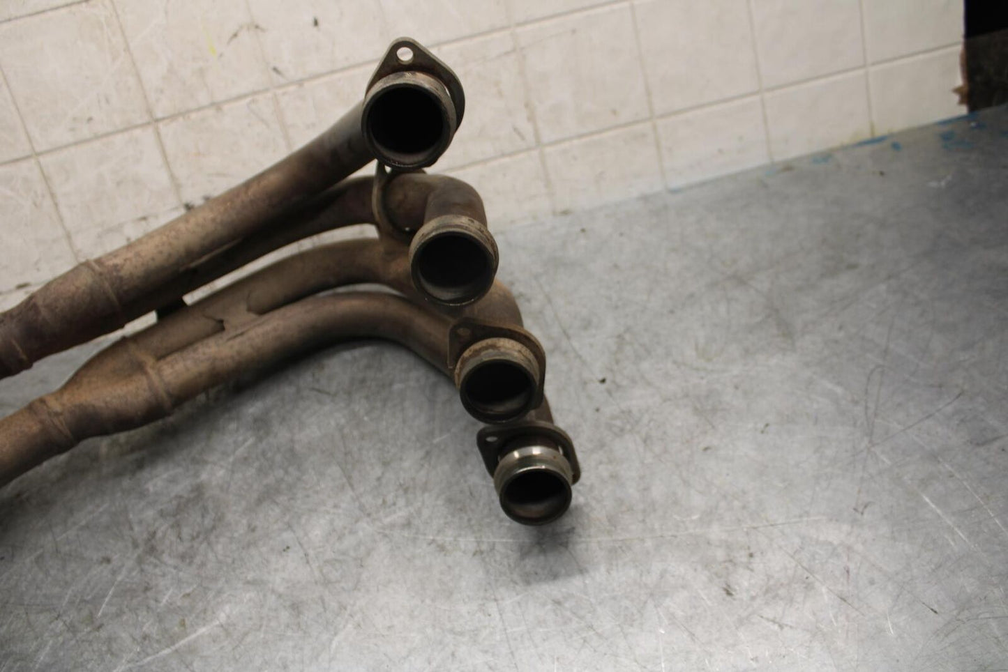 2003 Yamaha YZF R6 EXHAUST HEADER PIPES MANIFOLD 5SL-14602-00-00 BB539