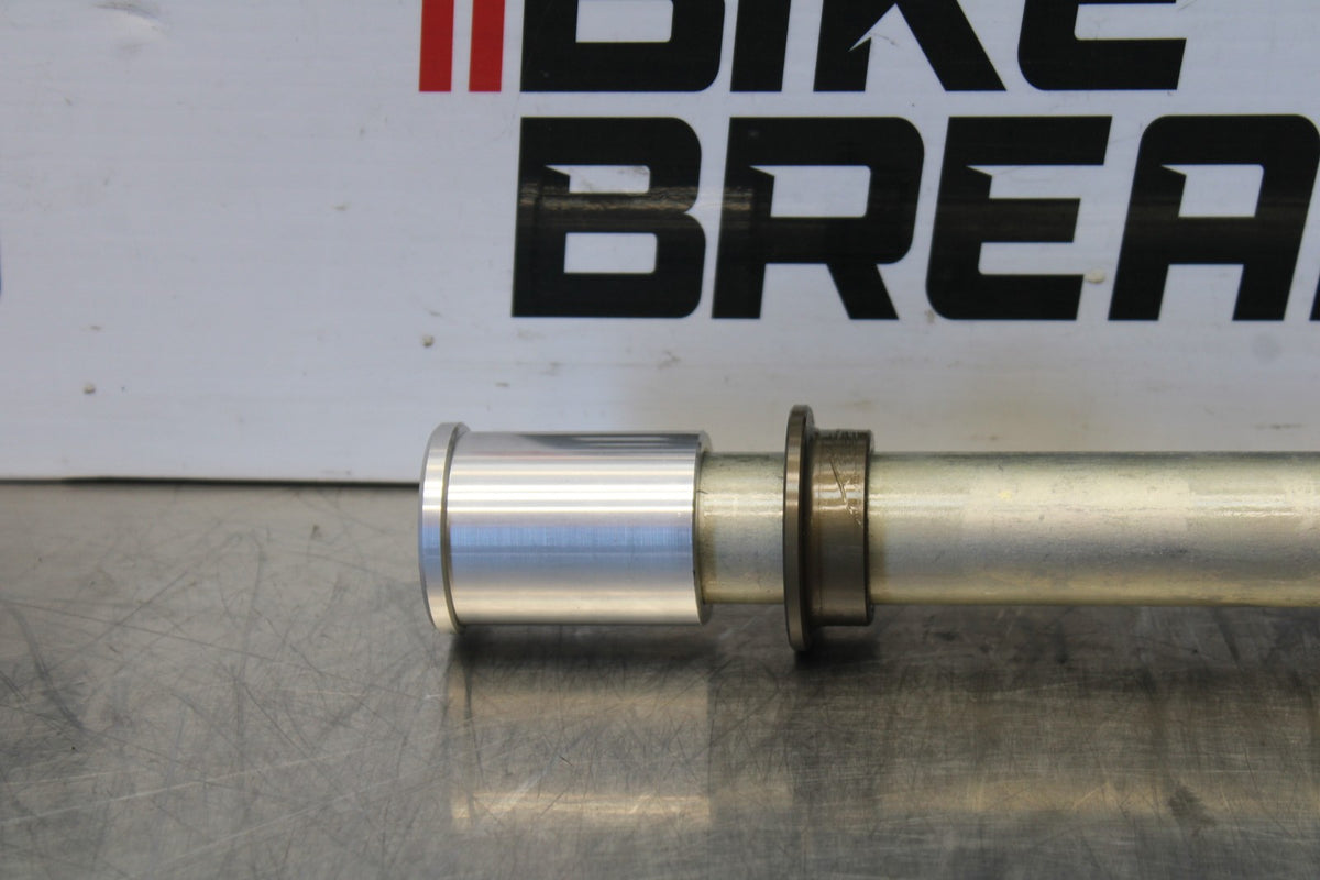 23-24 KAWASAKI NINJA ZX14R NEW!! FRONT WHEEL RIM AXLE PIVOT BOLT BB764
