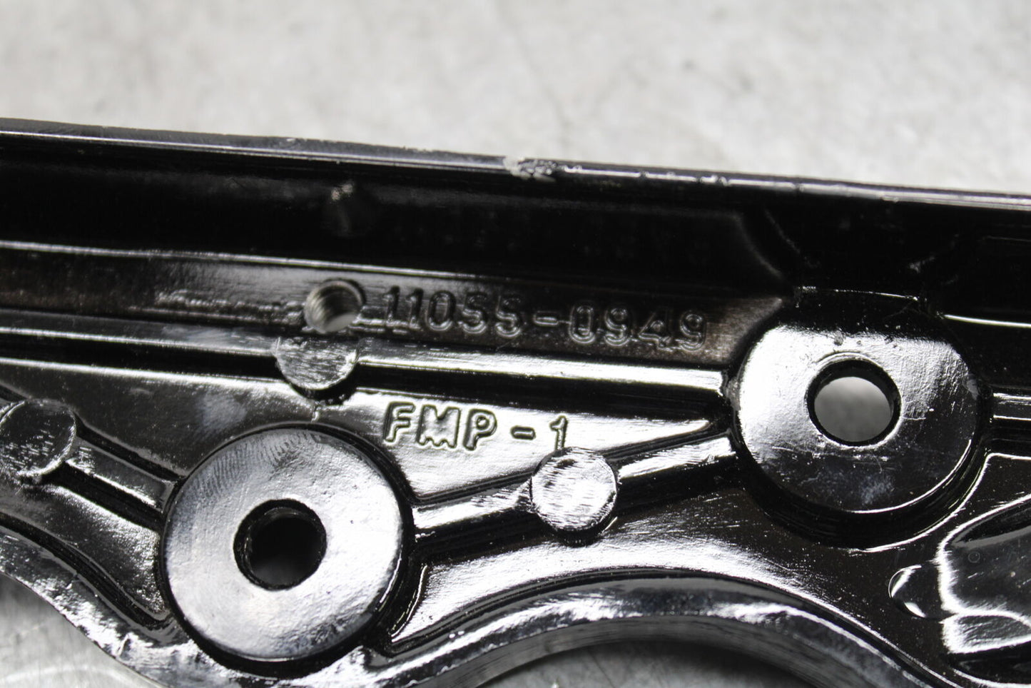 11-12 KAWASAKI NINJA 400 EX400 C UPPER FAIRING MIRROR GAUGES STAY BRACKET BB358