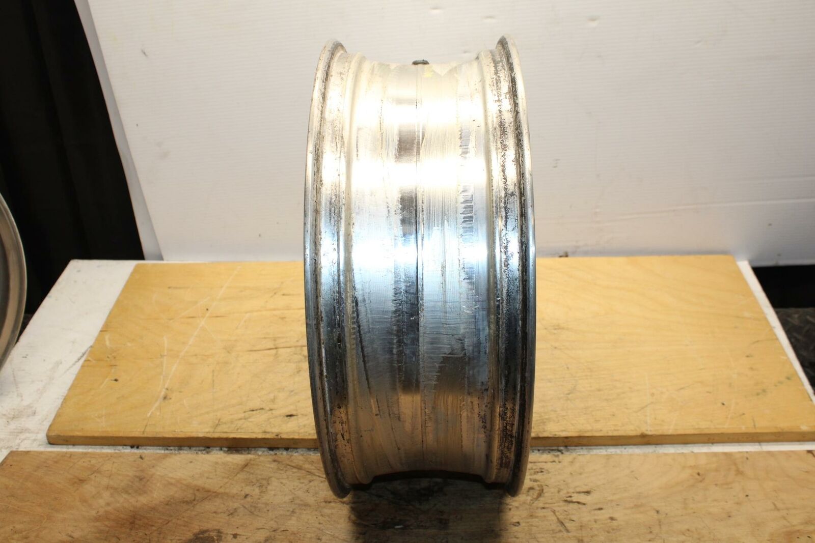 03-06 KAWASAKI Z1000 REAR WHEEL BACK RIM  BB319