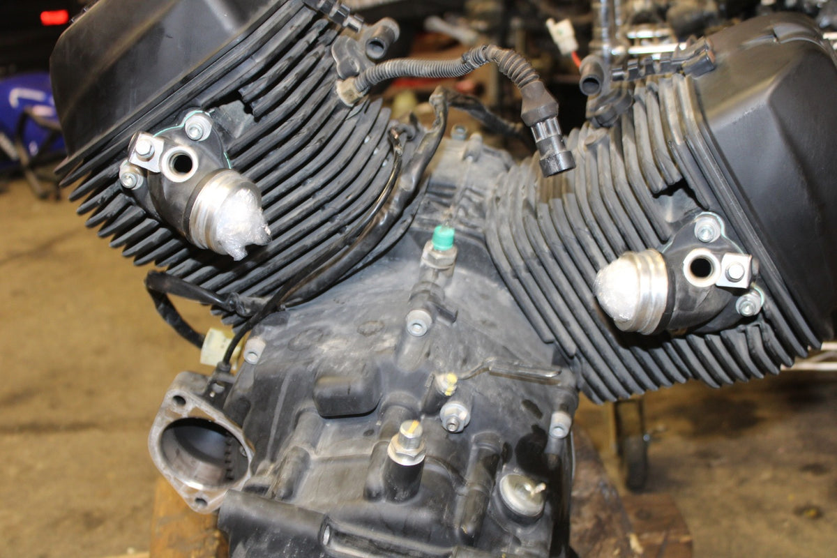 19 MOTO GUZZI V7 III ONLY 3,984KM!!! ENGINE MOTOR BB831