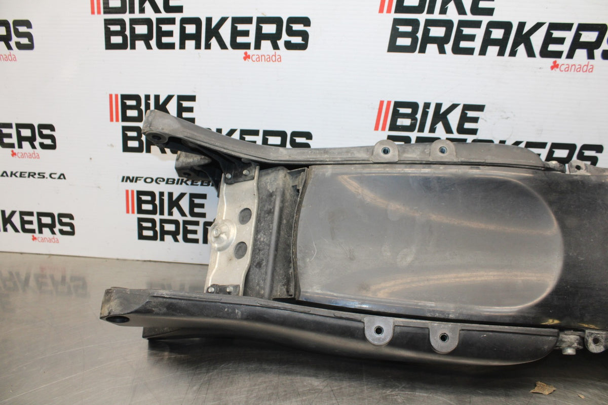 06-07 SUZUKI GSXR750 REAR SUBFRAME BACK SUB FRAME BB811