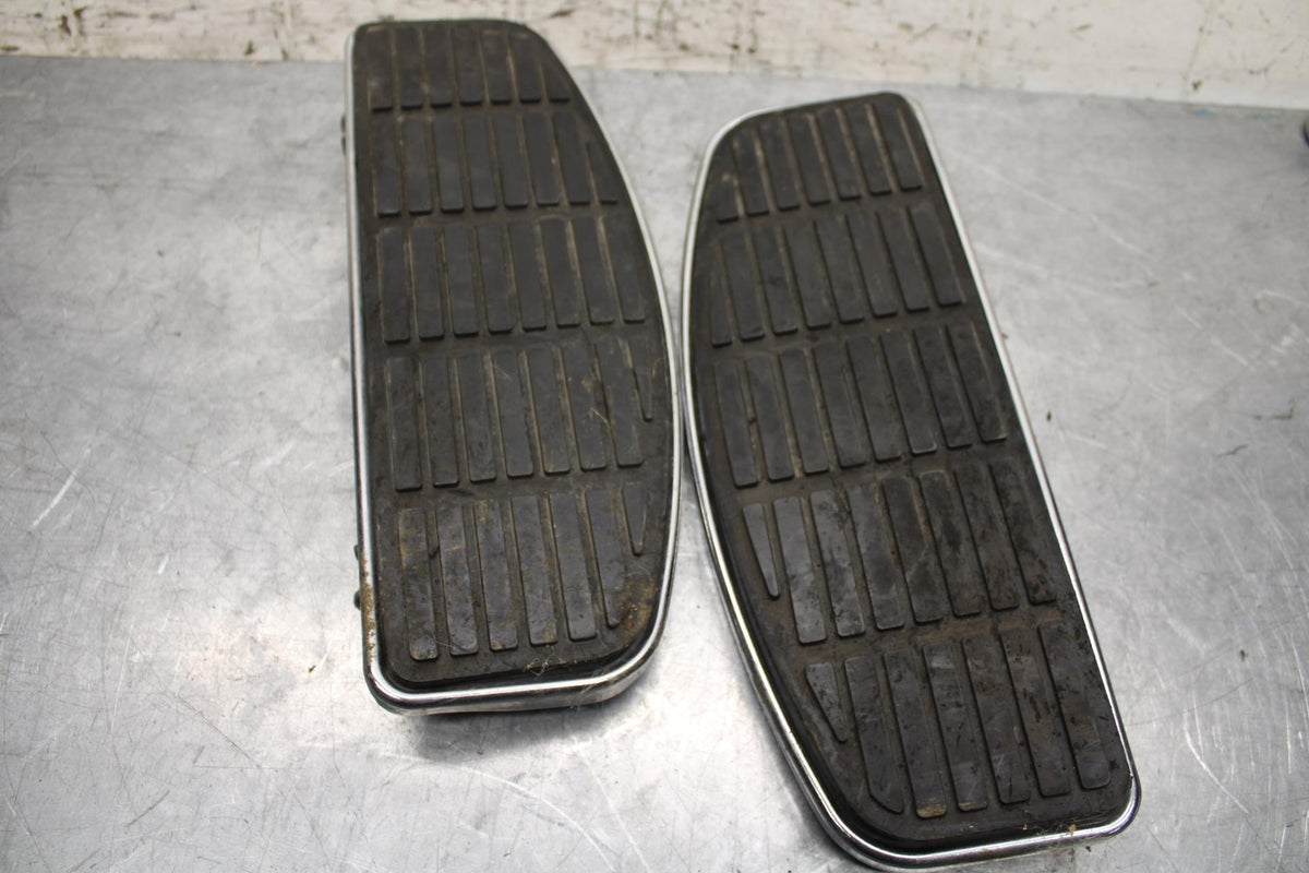 2007 Yamaha Road Star XV1700A FRONT FOOT RESTS PEGS STEPS SET PAIR BB562