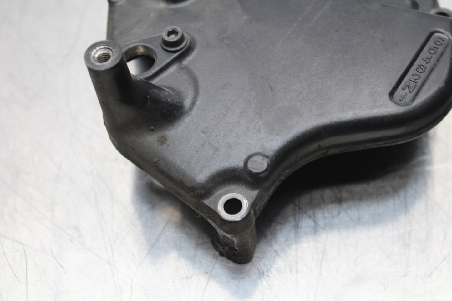 11 SUZUKI GSXR1000 ENGINE SPROCKET COVER BB142