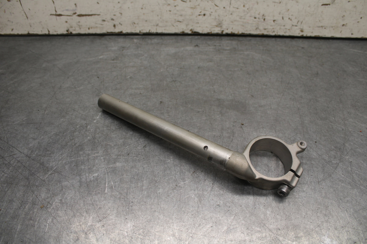 09-14 YAMAHA YZF R1 RIGHT CLIP ON HANDLEBAR 14B-26122-00-00 BB696