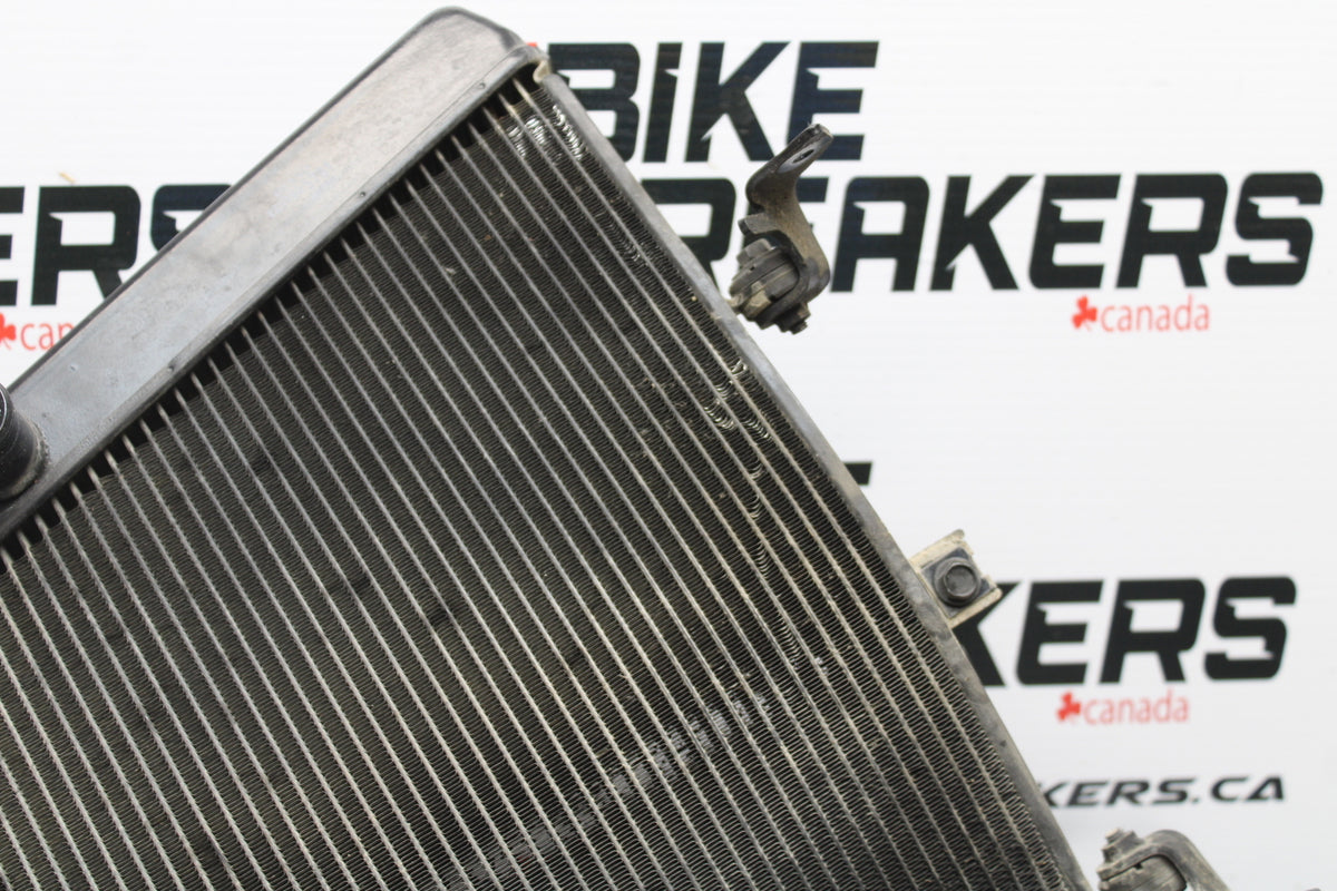 11 SUZUKI GSXR1000 ENGINE RADIATOR MOTOR COOLER COOLING RADIATER BB142