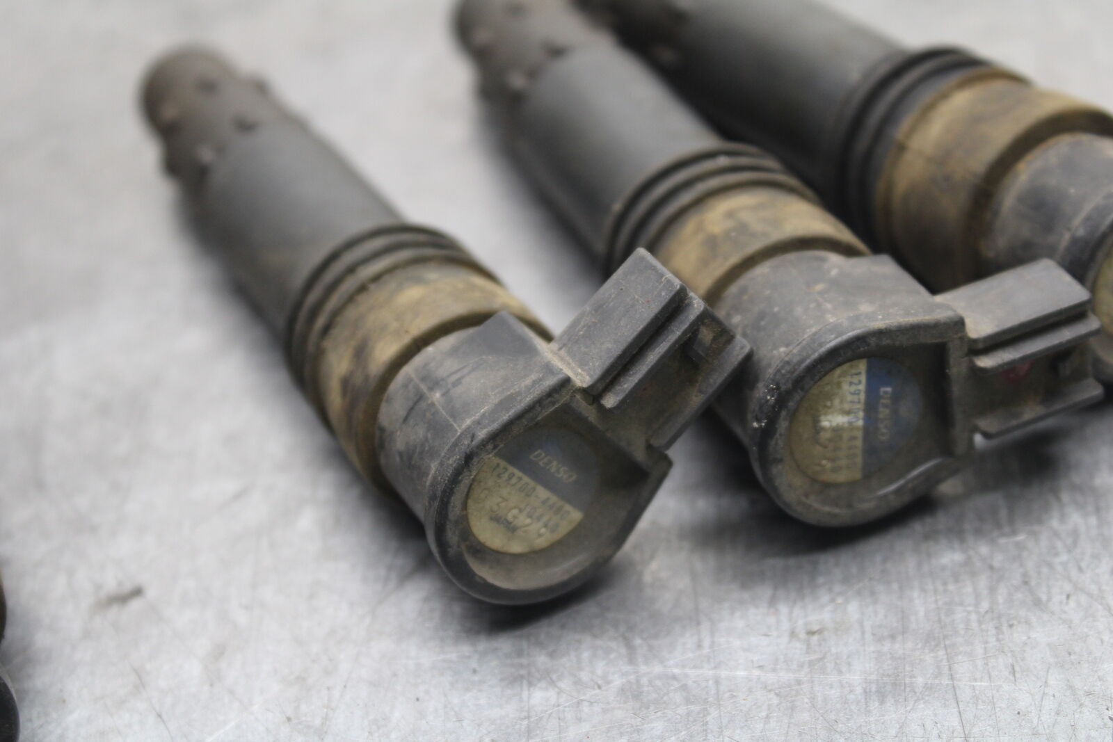 05-06 SUZUKI GSXR1000 IGNITION COILS COIL SPARK PLUG CAPS BB113