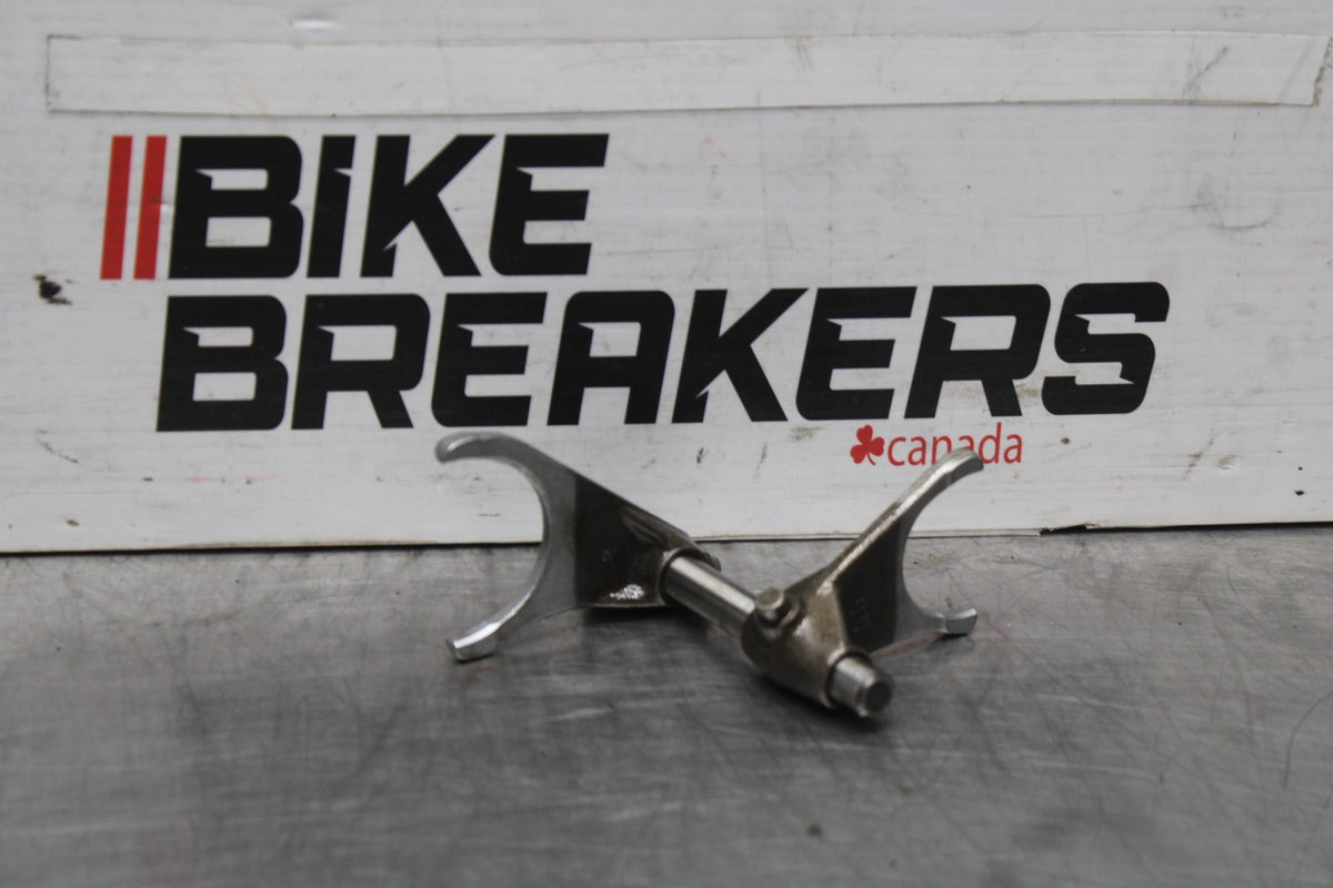 97 KAWASAKI VULCAN 1500 VN1500D CLASSIC TRANSMISSION GEAR SHIFT FORK BB936