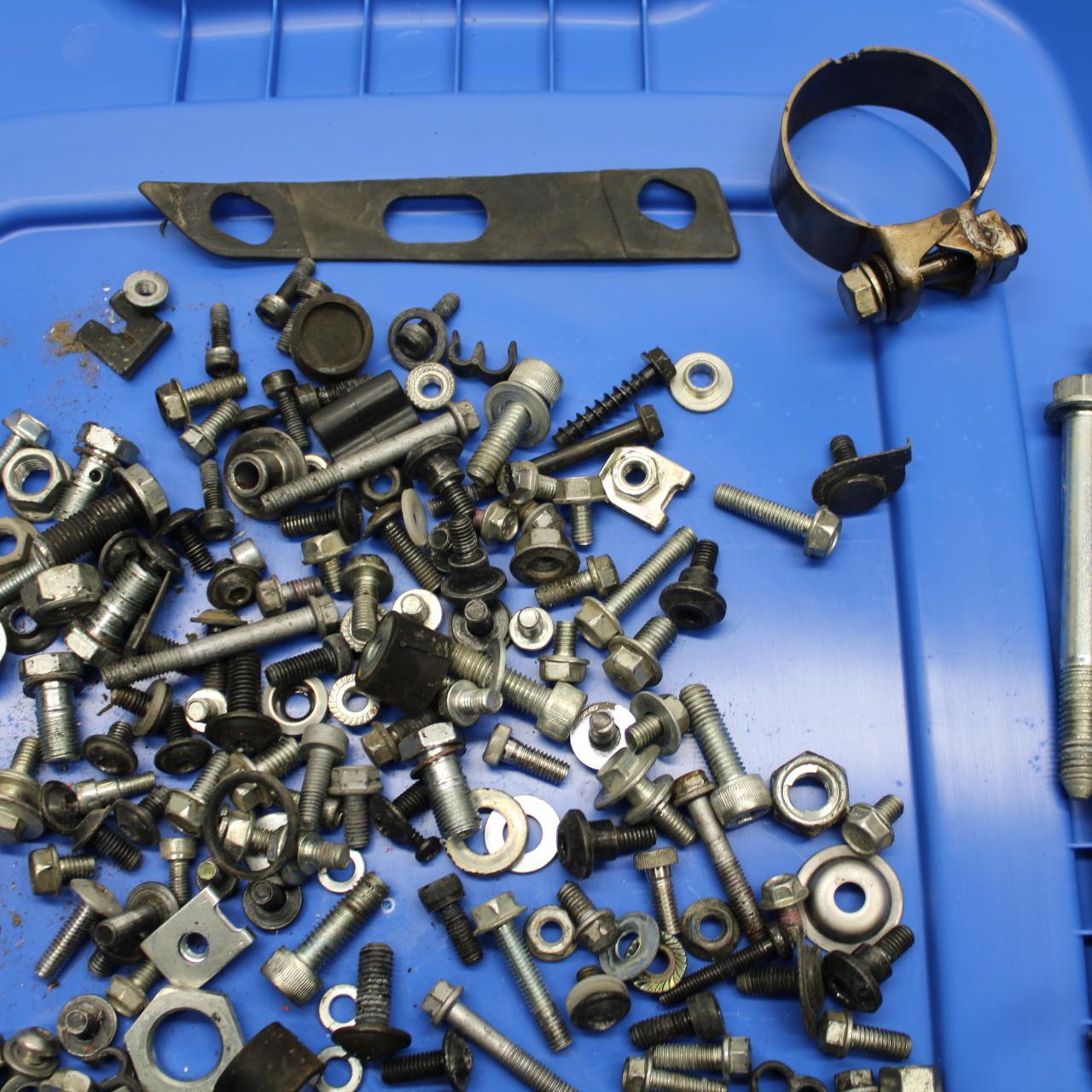 16-24 KTM 390 RC MISCELLANEOUS MOUNTING BOLTS HARDWARE MOTOR SCREWS BB648