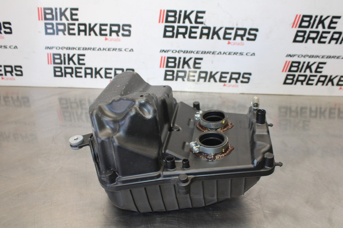 24-25 KAWASAKI ELIMINATOR 450 AIRBOX AIR INTAKE FILTER BOX BB869