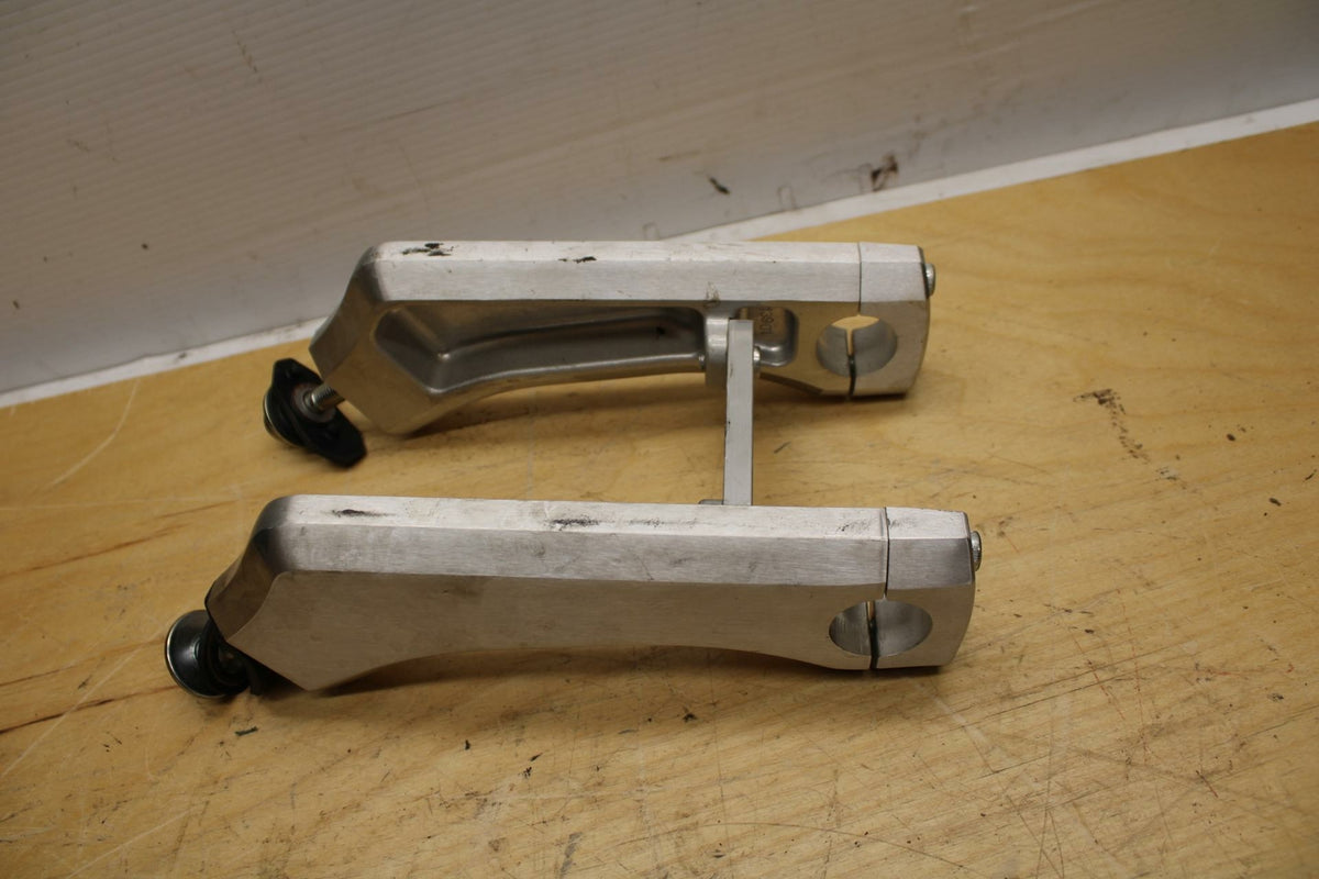 09-10 SUZUKI BOULEVARD M109R HANDLEBAR RISERS BB318