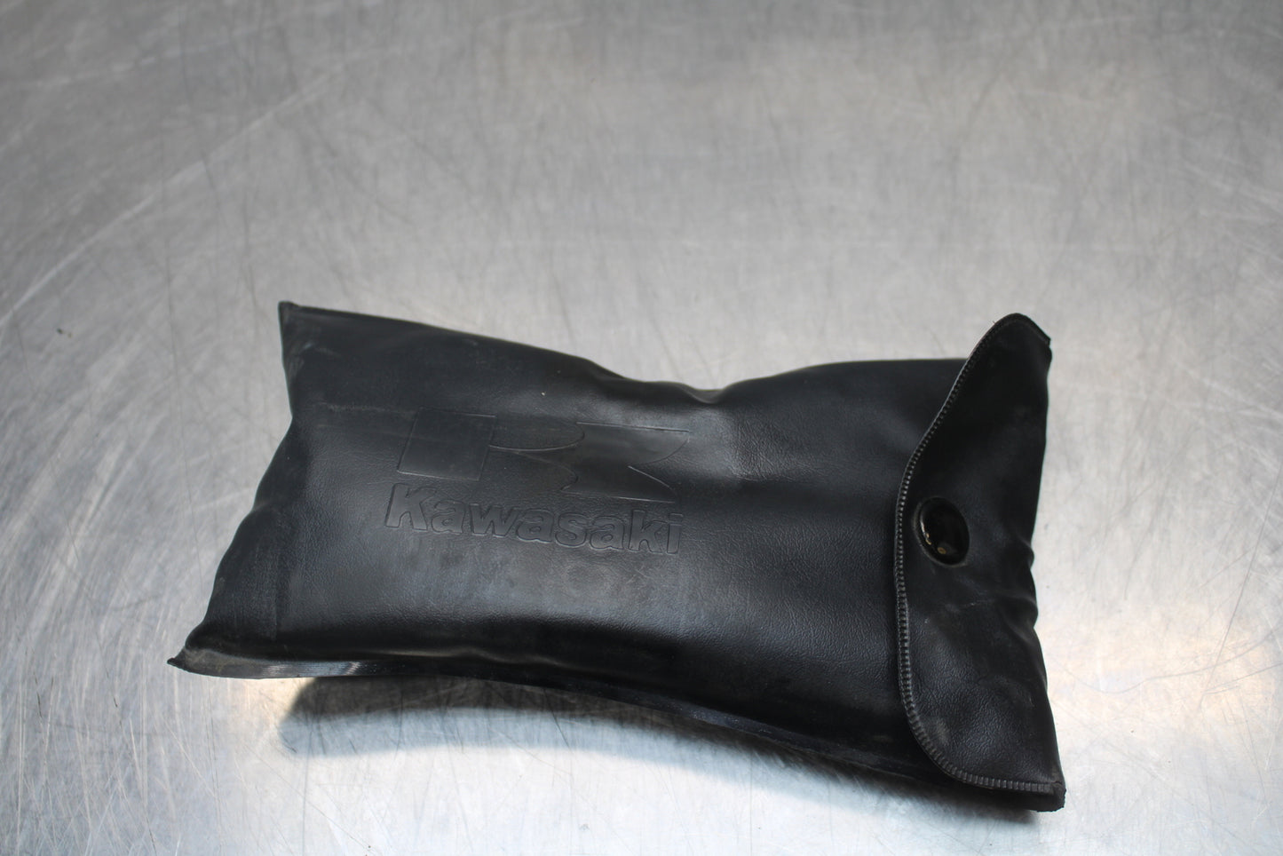 04-05 KAWASAKI NINJA ZX10R STOCK TOOLS OEM TOOL BAG KIT SET BB163