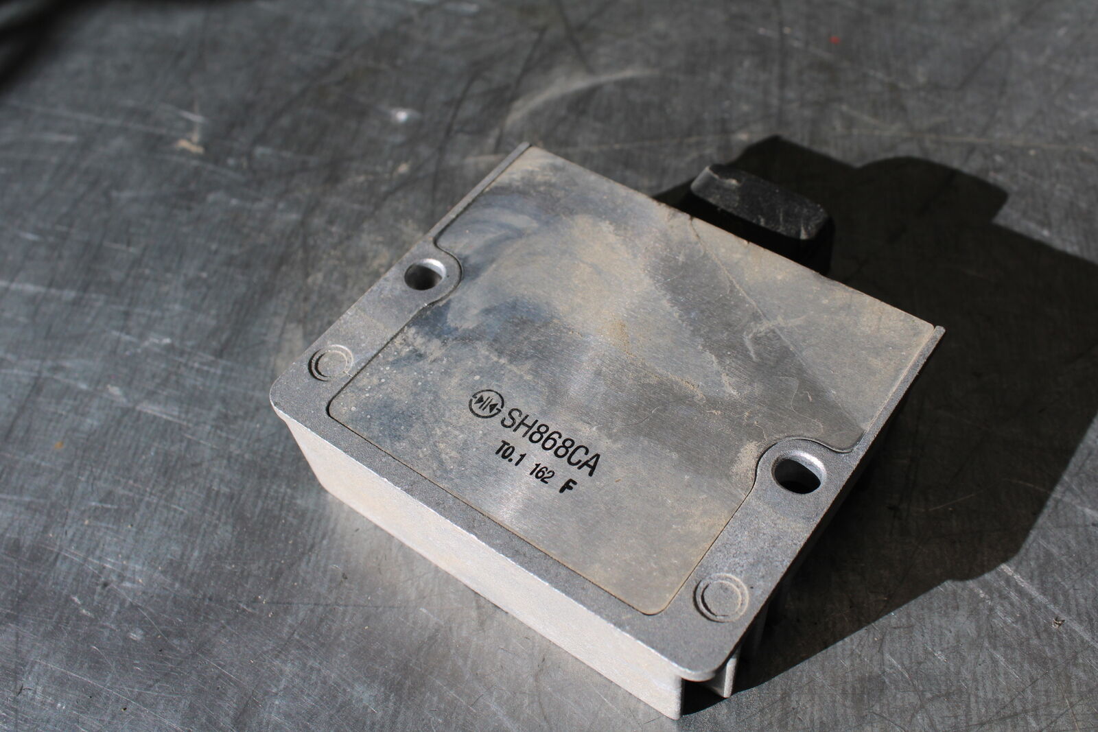 19-22 KAWASAKI Z400 RECTIFIER VOLTAGE REGULATOR BB708