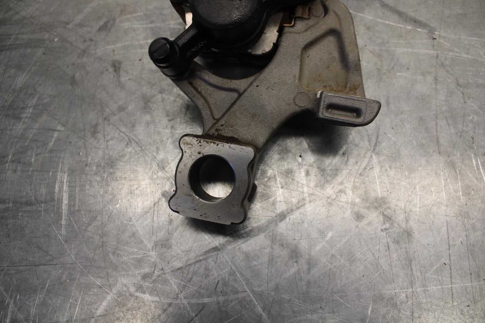 15-21 SUZUKI GSXR600 REAR BACK BRAKE CALIPER W MOUNT BRACKET BB463